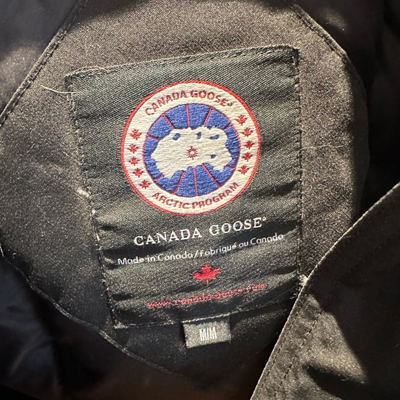 Canada Goose Women’s Jacket - Picture 3 of 10